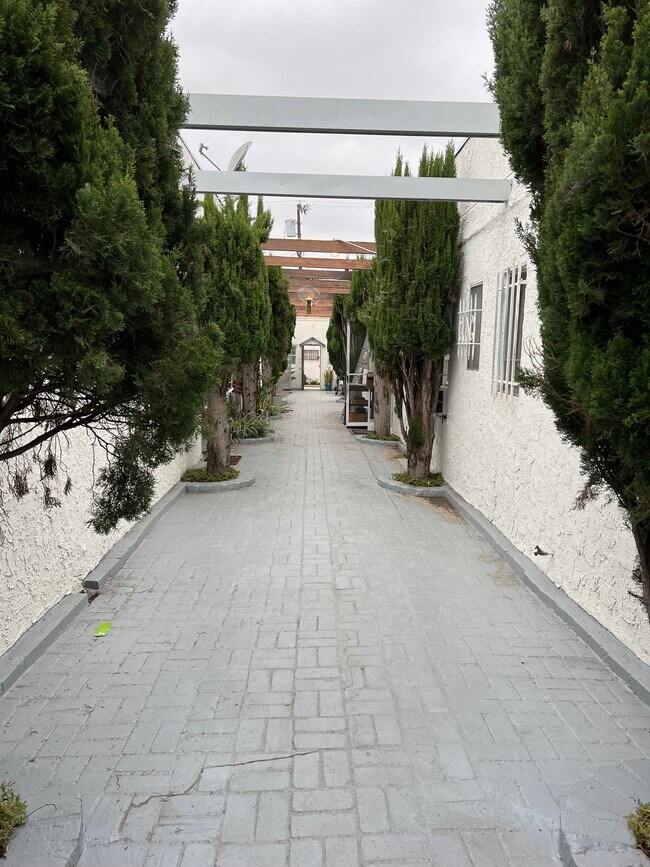 Foto del edificio - 819 Alta Vista N Blvd