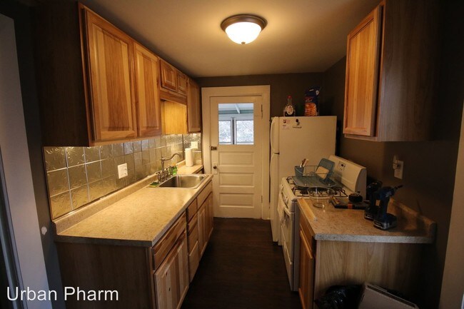 Foto del edificio - 318 Cherry St SE