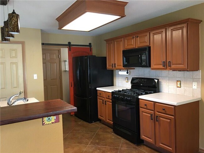Building Photo - 3634 Windhill Loop