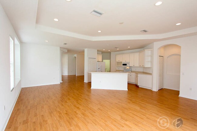 Foto del edificio - 211 Sela Cove Cir