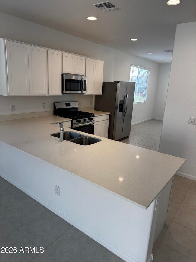 Foto del edificio - 15672 W Williams St