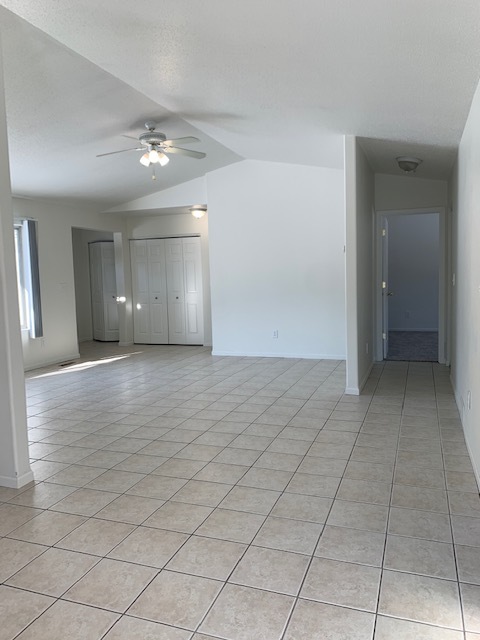 Building Photo - 730 Hidden Trail Ct SW