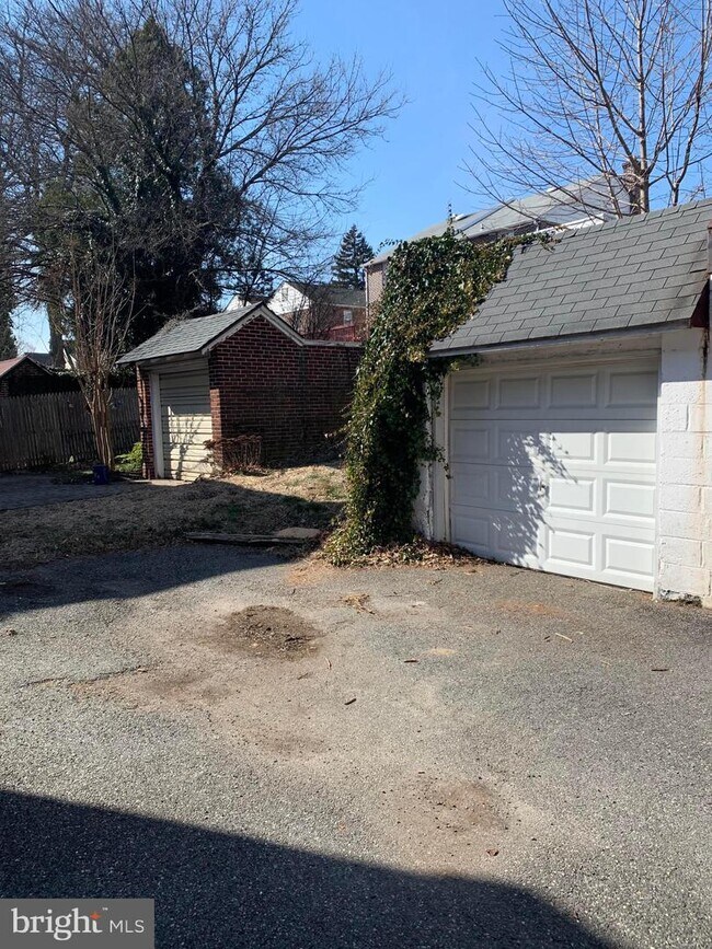 Foto del edificio - 636 Georges Ln
