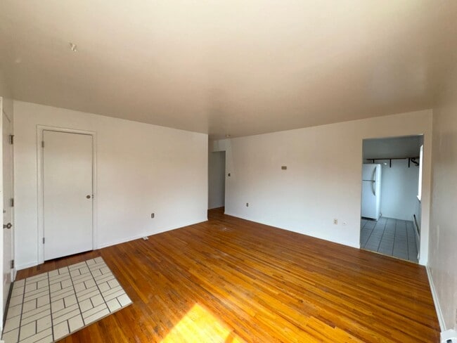 Photo - BENTON Apartment