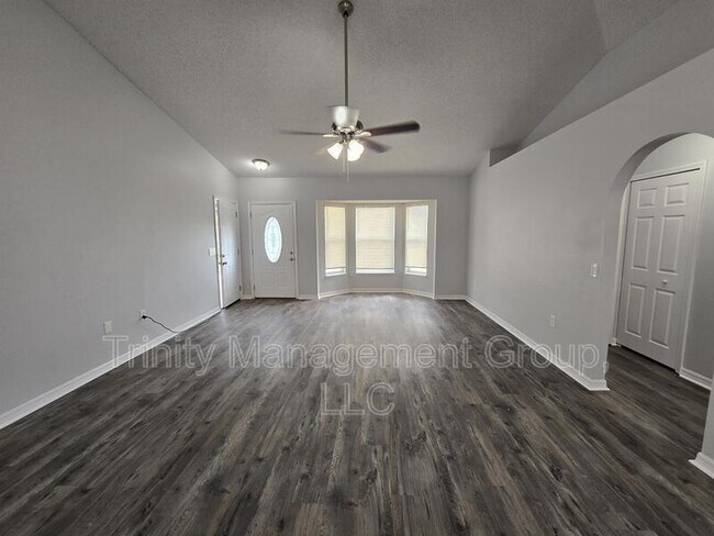 Building Photo - 12325 Shafton Rd