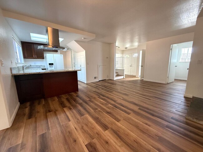 Building Photo - Renovated 4 Bedroom Home in an Idyllic Res...