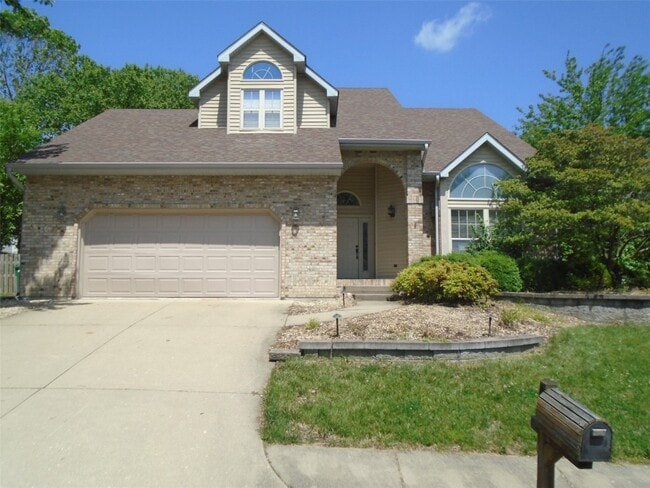Building Photo - 1109 Peachtree Ct