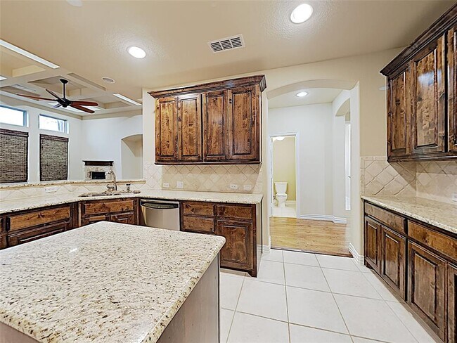 Foto del edificio - 7345 Bright Water Rd