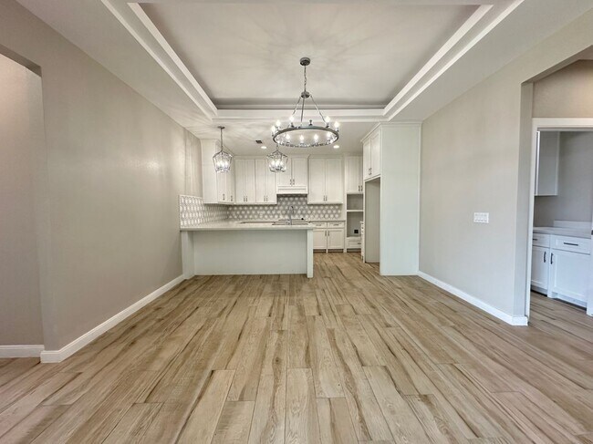 Building Photo - 2725 Kilgore Ave