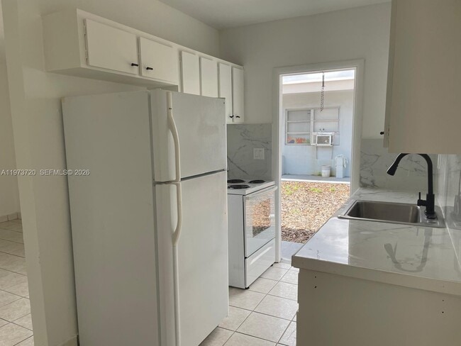 Foto del edificio - 6025 Polk St