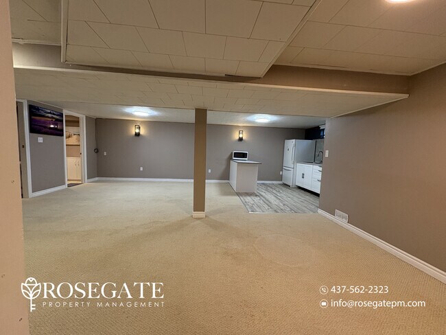 Photo du bâtiment - All-Inclusive 2-Bedroom Basement Apartment – Pet Friendly – St. Catharines
