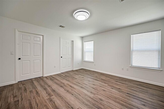 Foto del edificio - 4122 Bayshore Dr