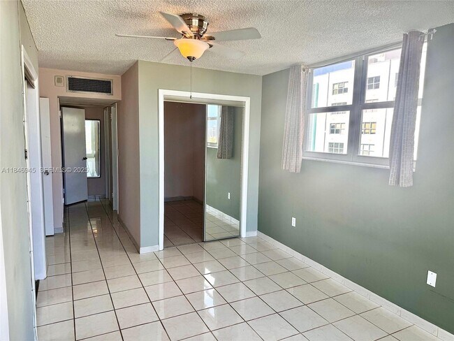 Foto del edificio - 1228 West Ave