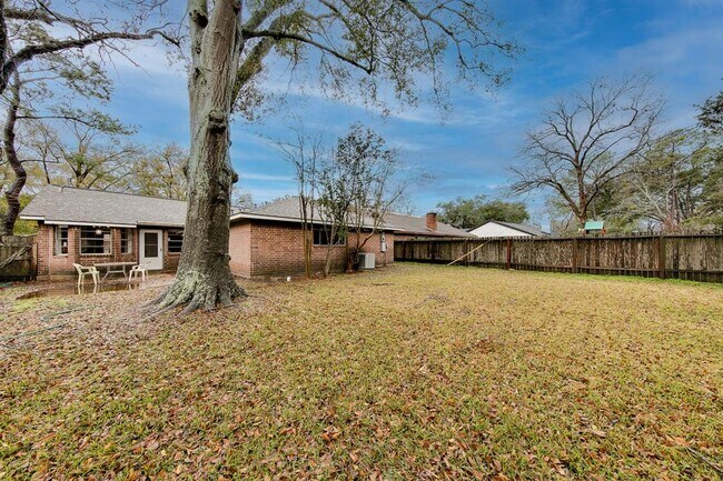 Building Photo - 12410 Rincon Dr