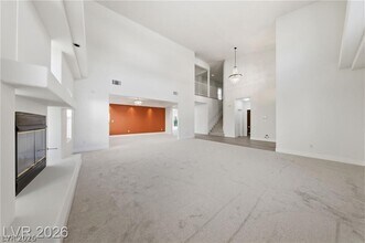 Building Photo - 5424 Castle Vista Ct