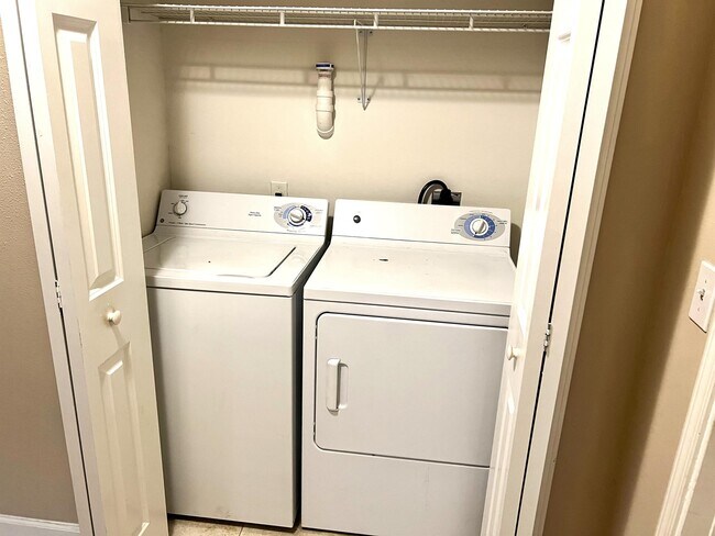 Foto del edificio - 1800 Park Ave