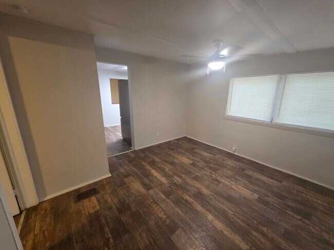 Foto del edificio - 7942 Lake Geneva Ln