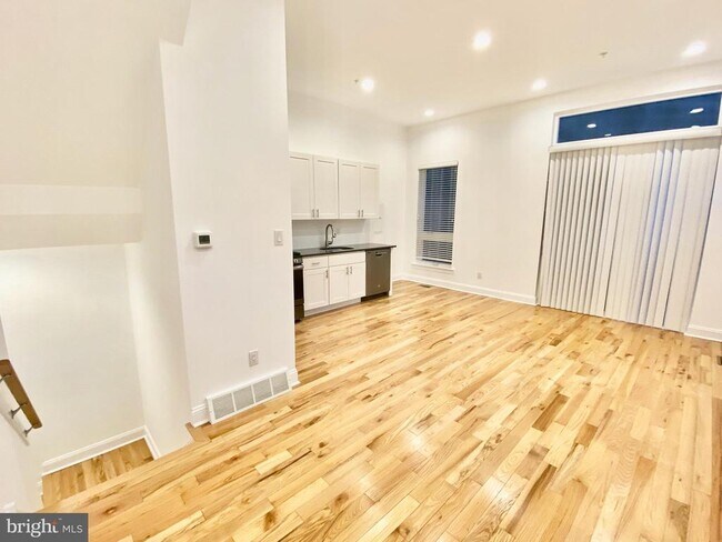 Foto del edificio - 1640 Jackson St