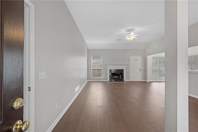 Building Photo - 6375 Seymour Pl NW