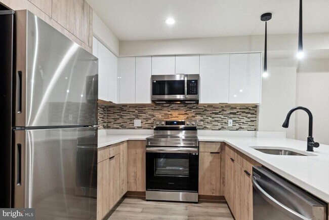 Foto del edificio - 122 Randolph Pl NW