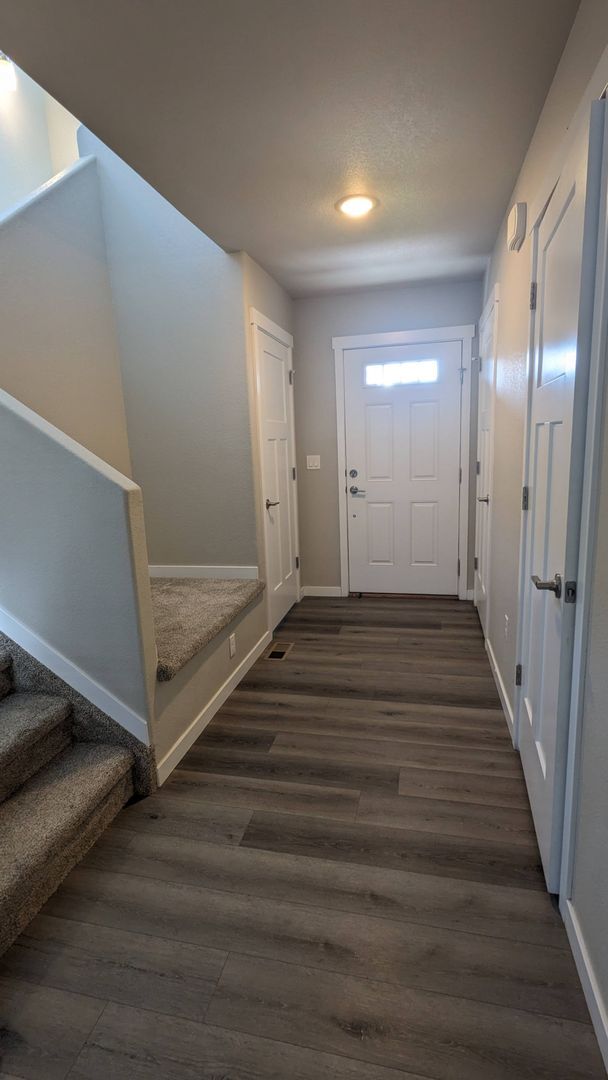 Building Photo - 4 Bedrooms | 3.5 Bathrooms | 2-Car Garage | Finished Walkout Basement | Fenced Yard | Pikes Peak ...