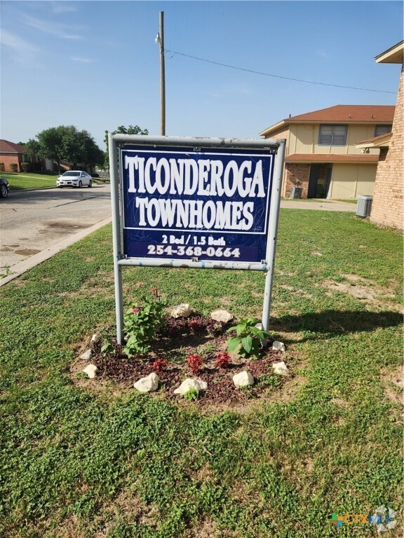 Building Photo - 900 Ticonderoga Dr