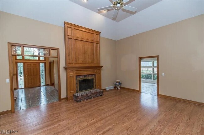 Foto del edificio - 7264 Forestwood Dr