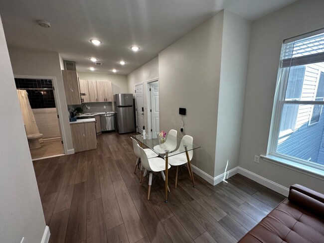 Photo - 42 N 40th St Townhome