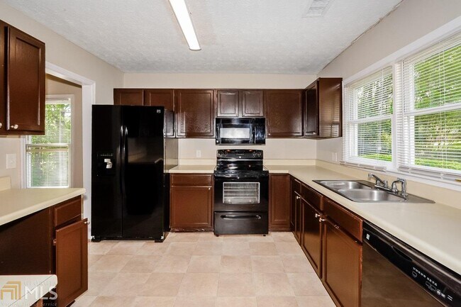Building Photo - 740 Hairston Terrace