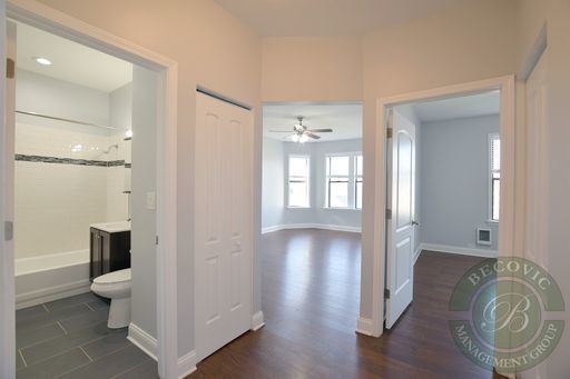 Building Photo - 3641 W Dickens Ave