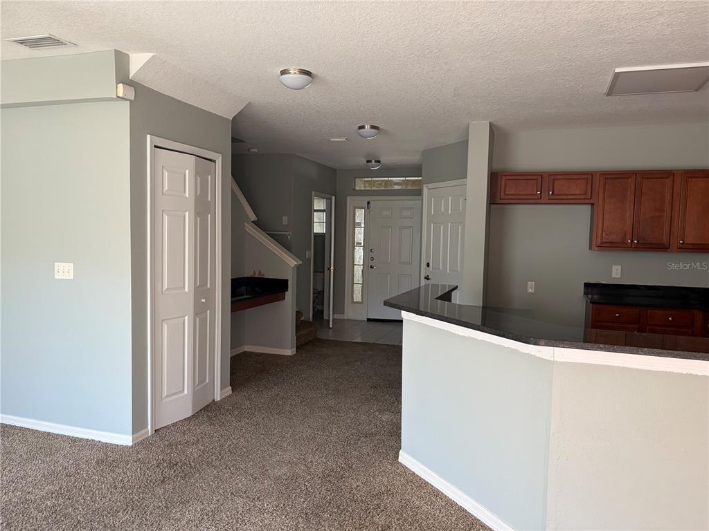 Foto del edificio - 9609 Carlsdale Dr