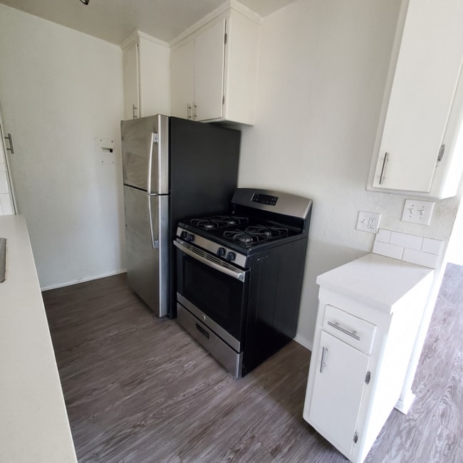 Building Photo - 4847 W Slauson Ave