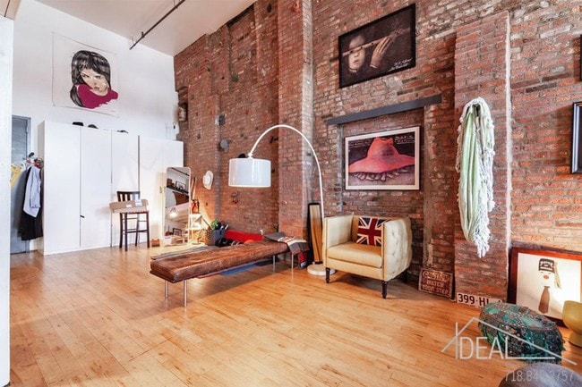 Building Photo - 337 Kent Avenue #4EER