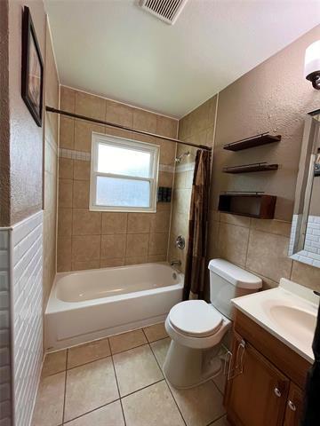 Foto del edificio - 1312 Maple Dr