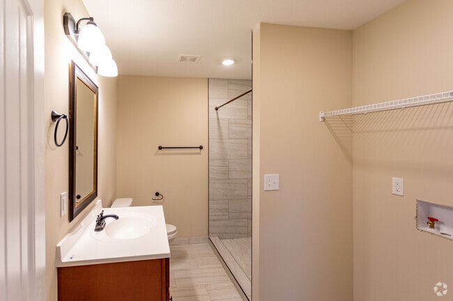 1BR, 1BA - 900SF - Tiny Town Village