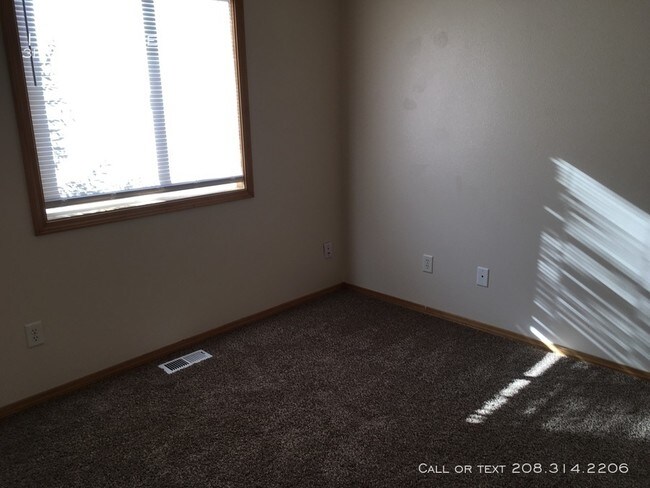 Foto del edificio - 3 Bedroom 2 Bath close to NNU