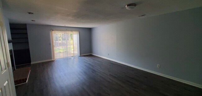 Foto del edificio - 1103 Yellowbell Pl
