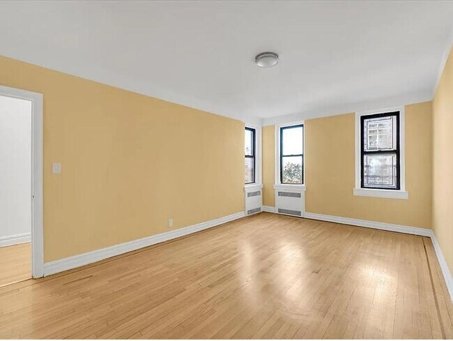 Foto del edificio - 303 E 33rd St