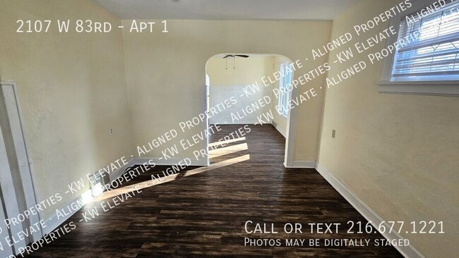 Building Photo - Spacious 2-bedroom, 1-bath apartment!