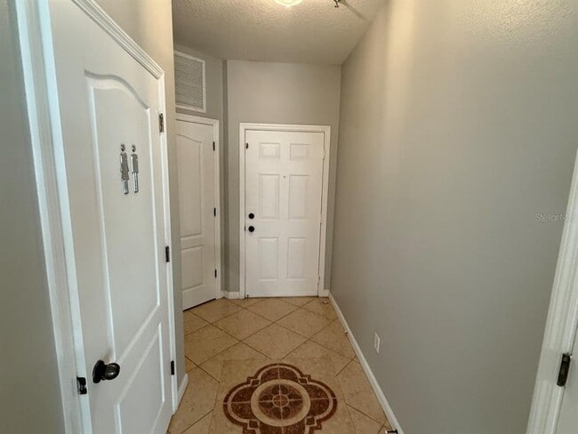 Building Photo - 4817 Cypress Woods Dr