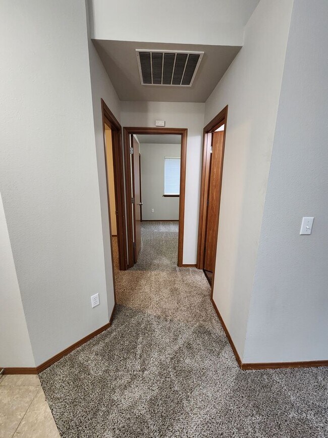 Building Photo - 3 Bedroom 2 Bath in Napavine