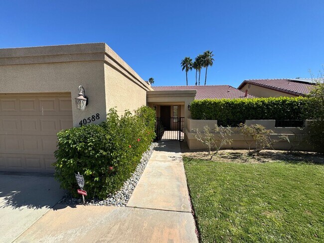 Foto del edificio - Long Term - Lovely 3 Bedroom Home w/ Pool & Spa in Palm Desert!