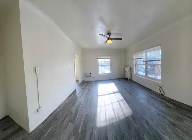 Foto del edificio - 3302 Kenilworth Ave