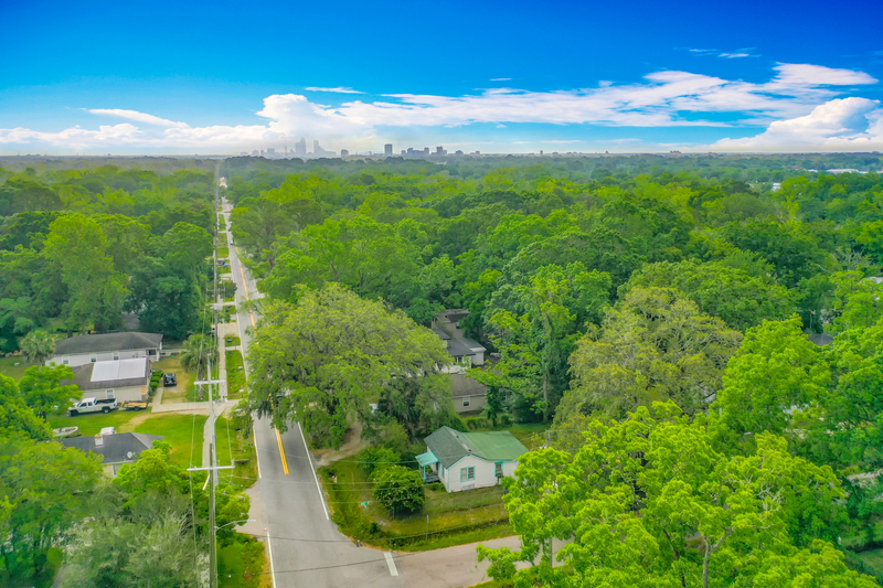 Foto principal - 3358 Broadway Ave