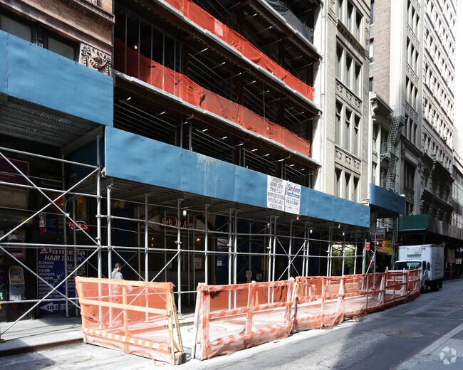 Building Photo - 24-26 John St