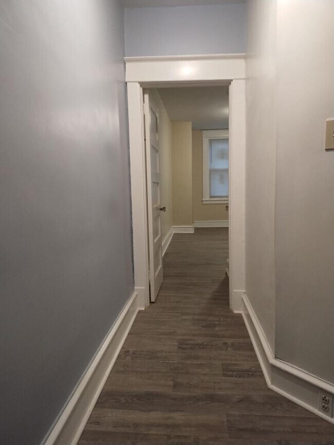 Foto del edificio - 1613 Allengrove St