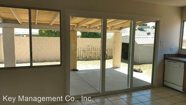 Building Photo - 5733 W Beck Ln