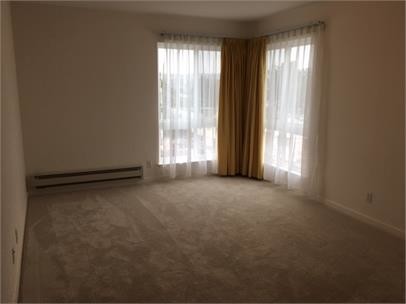 Building Photo - 601 Niantic Ave