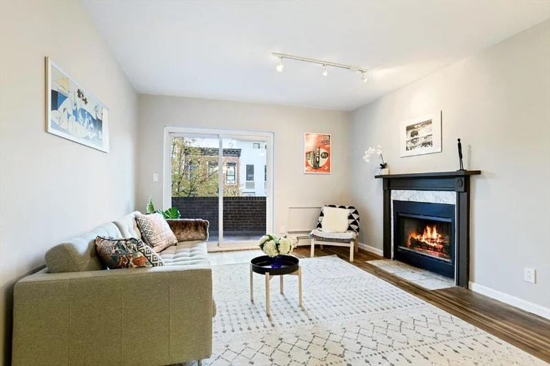 Primary Photo - 418 17th St