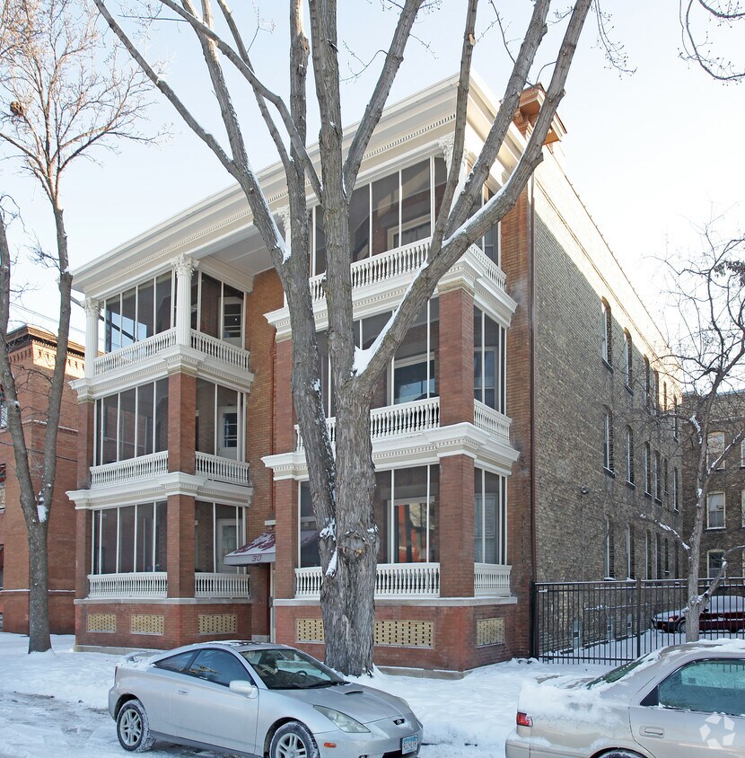 Foto del edificio - 30 St Albans St S